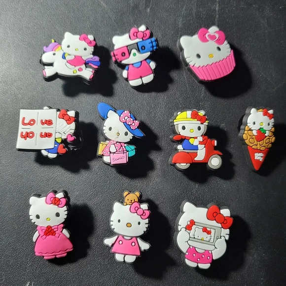 10 Hello Kitty Shoe Charms Silicone Lot for Crocs - Picture 1 of 1